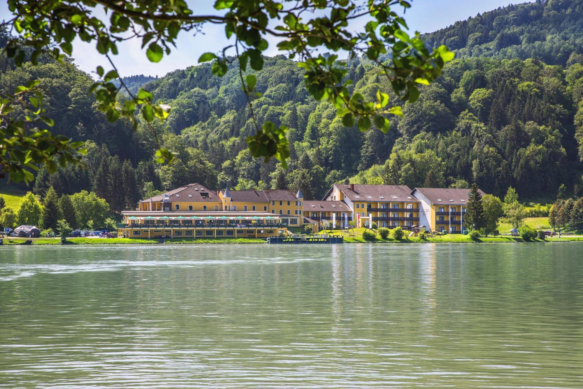 Riverresort Donauschlinge Haibach ob der Donau Exterior photo